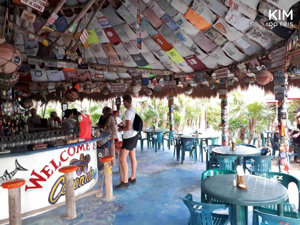 Tips Cozumel een rondje om 't eiland met een oude Kever Kim op reis