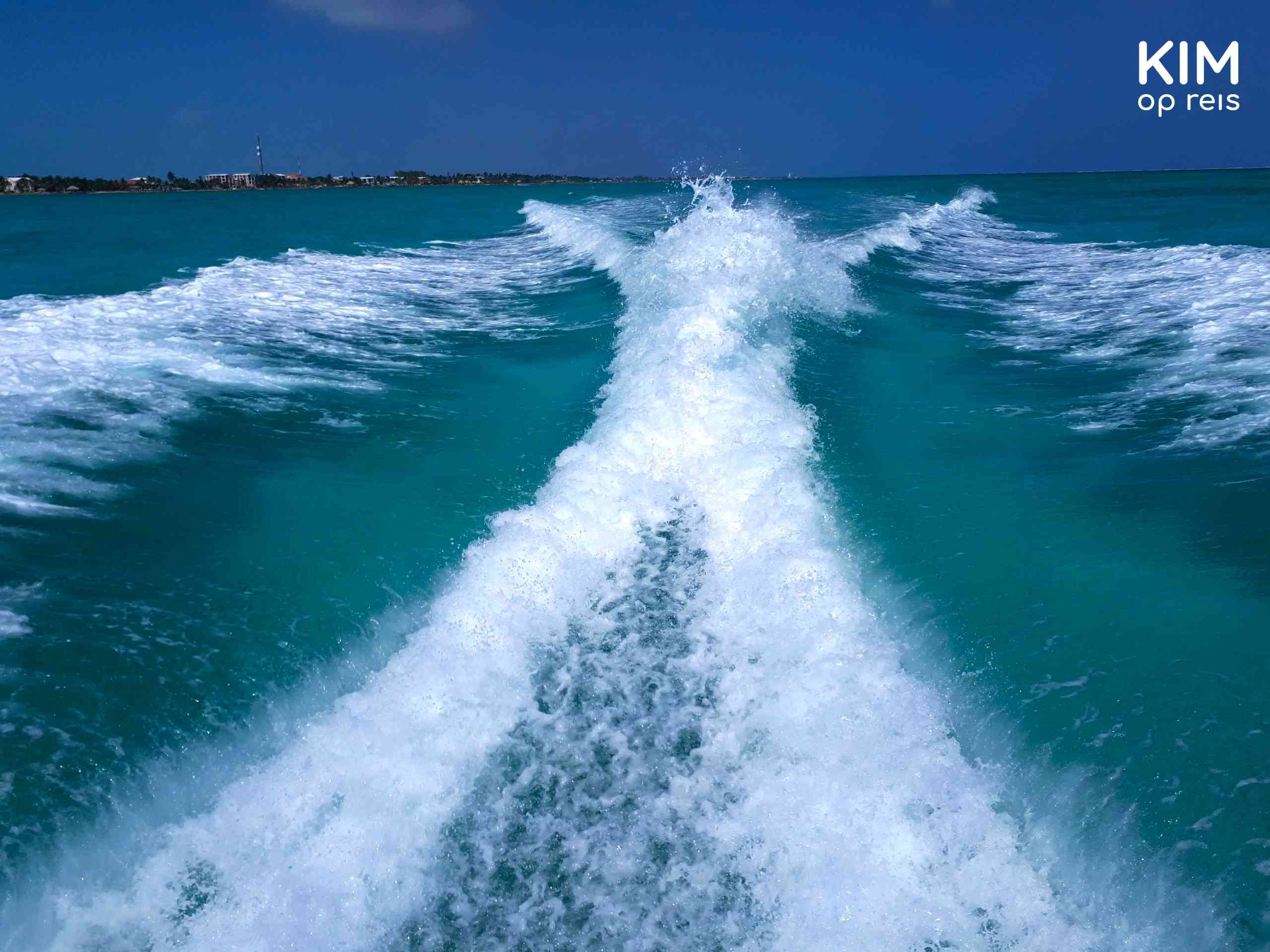 Hoe ga je met de boot van A naar B in Belize? | Kim op reis